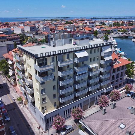 גראדו Residence Hotel Hungaria מראה חיצוני תמונה