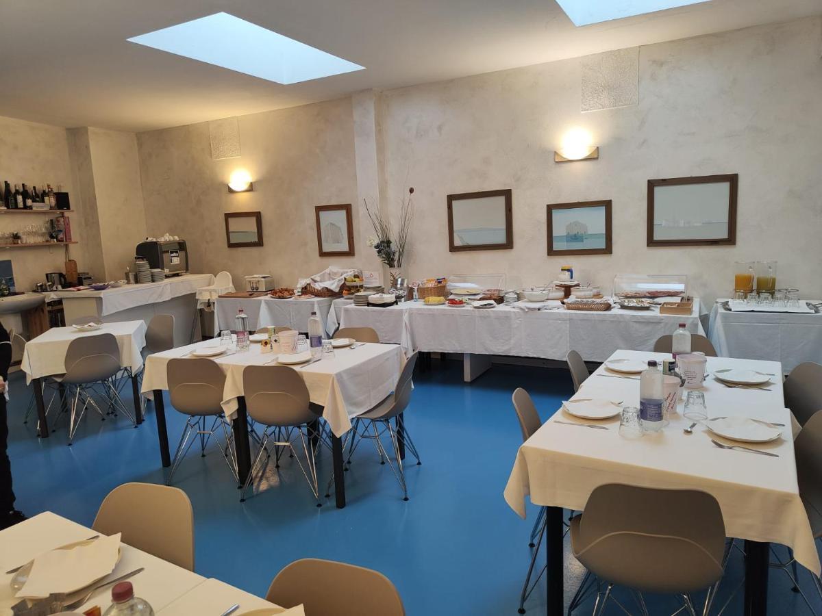 גראדו Residence Hotel Hungaria מראה חיצוני תמונה