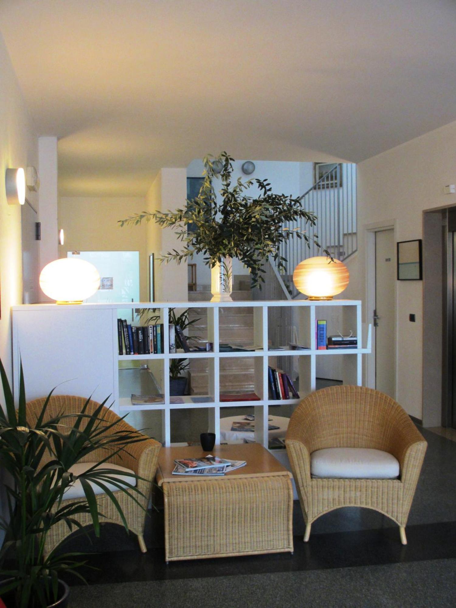 גראדו Residence Hotel Hungaria מראה חיצוני תמונה