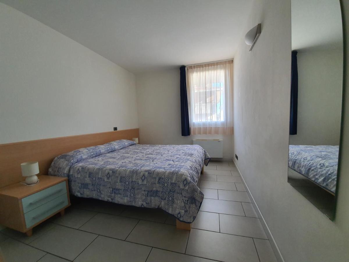 גראדו Residence Hotel Hungaria מראה חיצוני תמונה