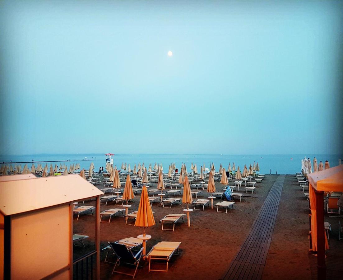 גראדו Residence Hotel Hungaria מראה חיצוני תמונה